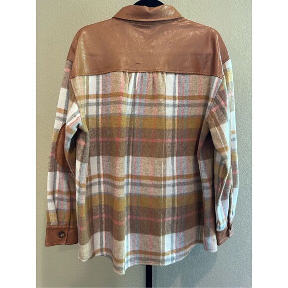 Size S Easel Faux Leather Plaid Button Down Shacket in Khaki - Picture 3 of 6
